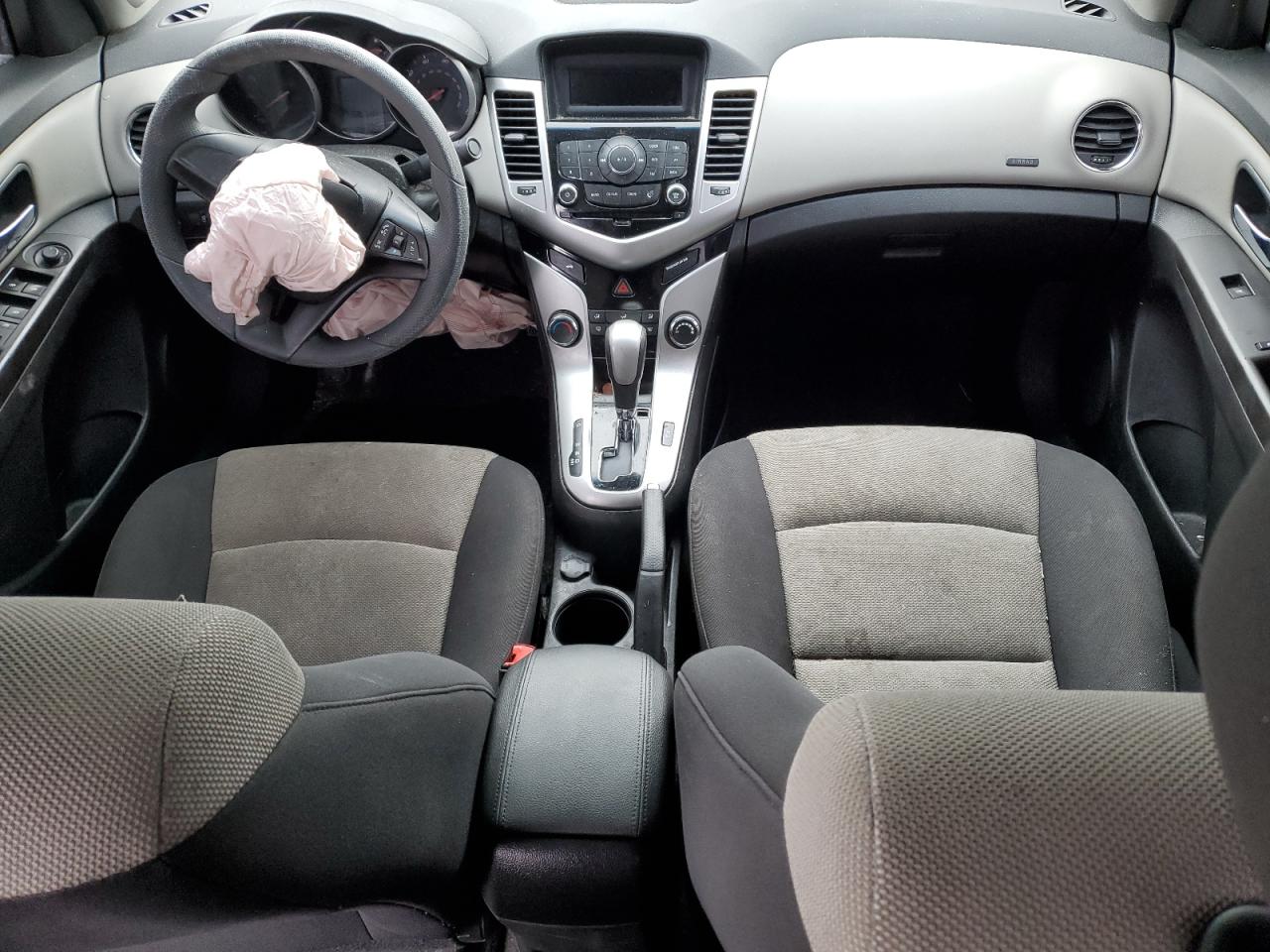 2016 Chevrolet Cruze - Image 8