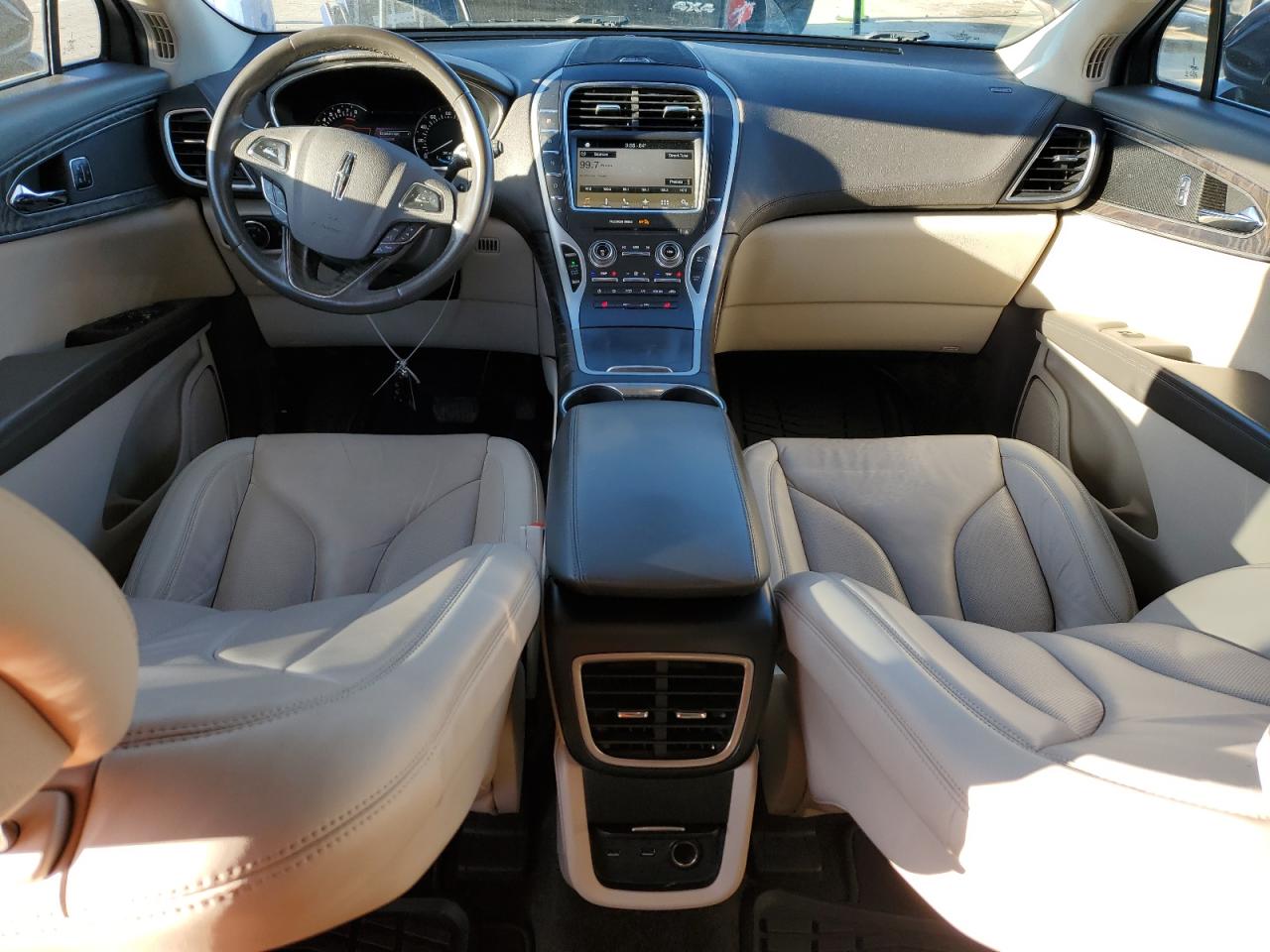 2017 Lincoln MKX - Image 8