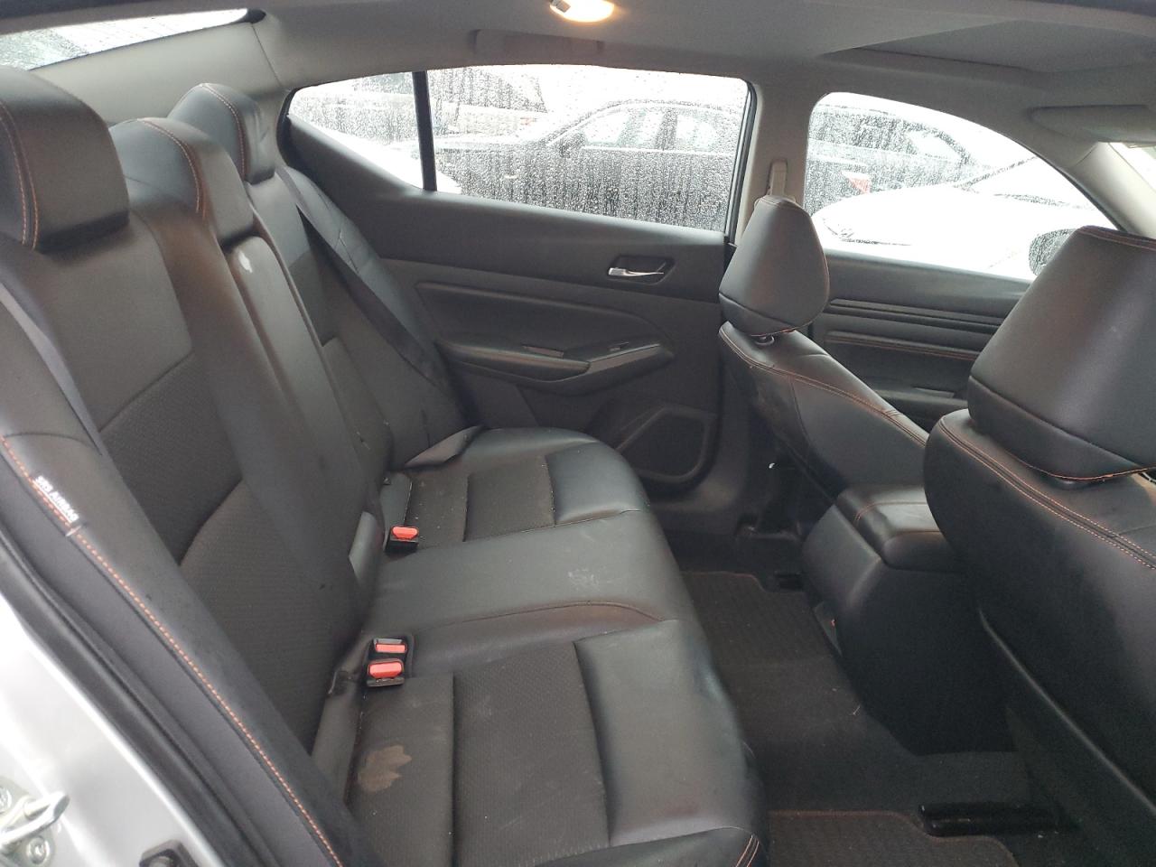 2019 Nissan Altima - Image 10
