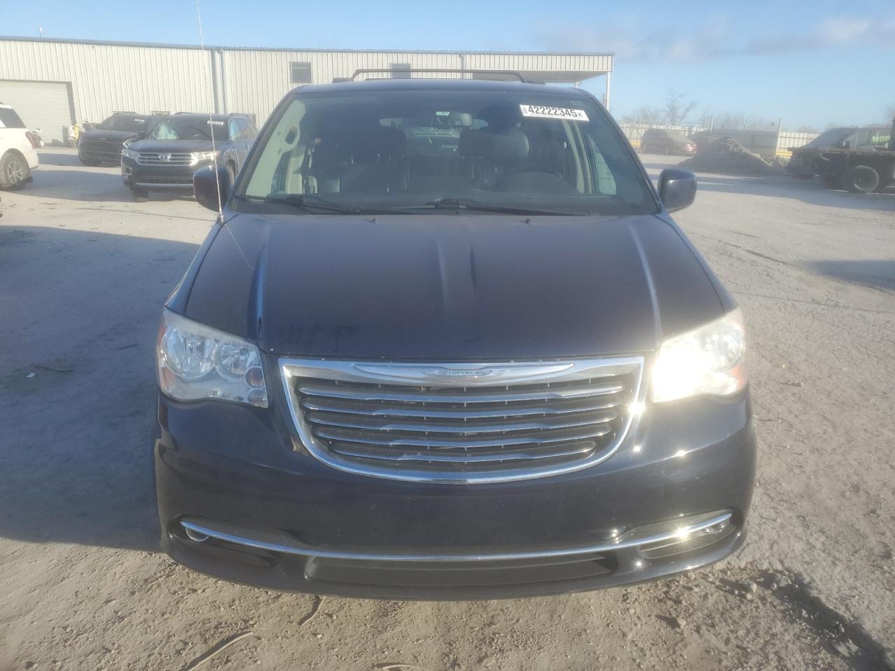 2014 Chrysler Town & Country - Image 5