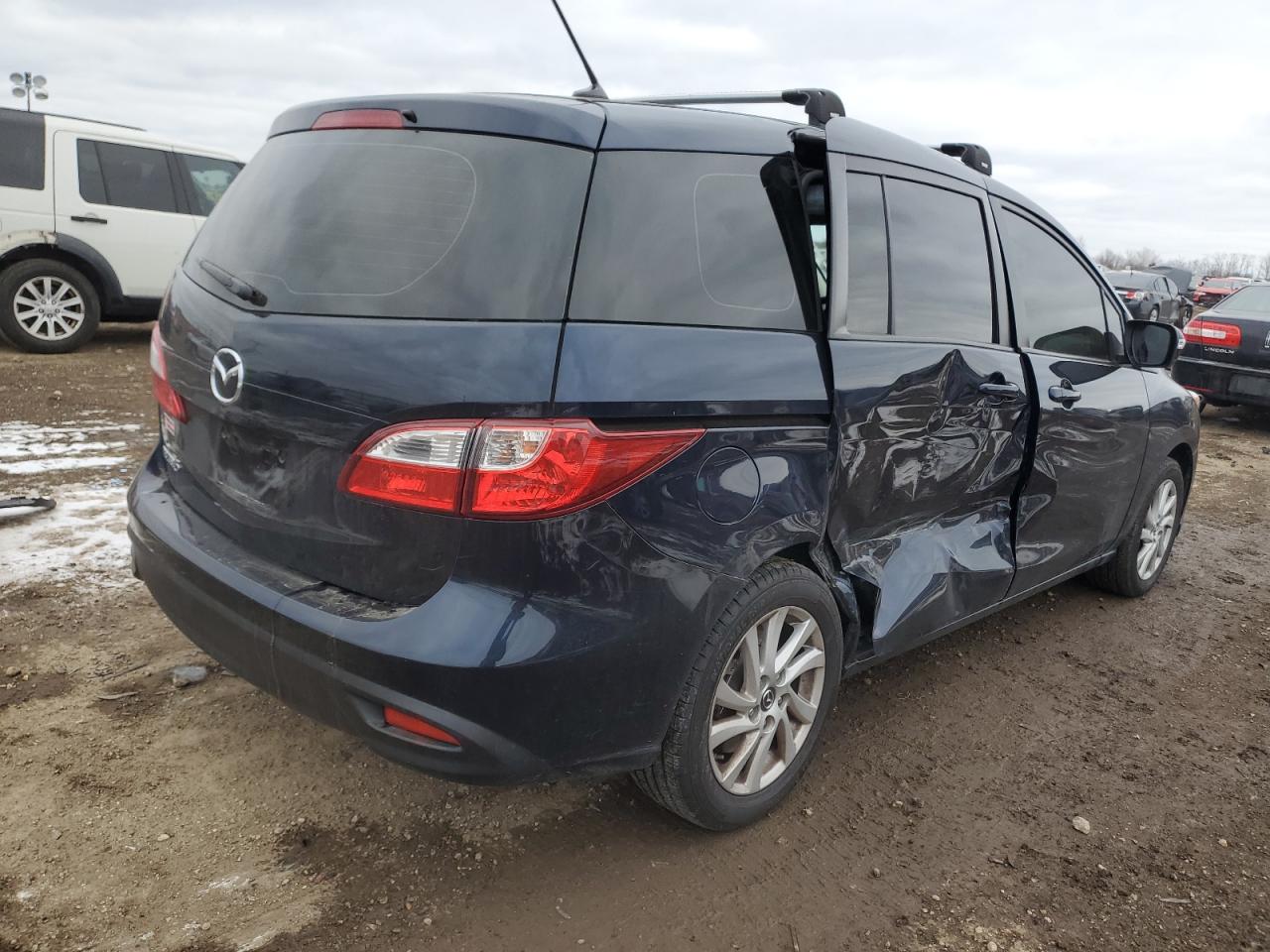 2014 Mazda 5 - Image 3