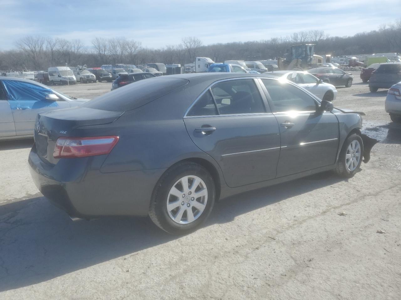 2009 Toyota Camry - Image 3
