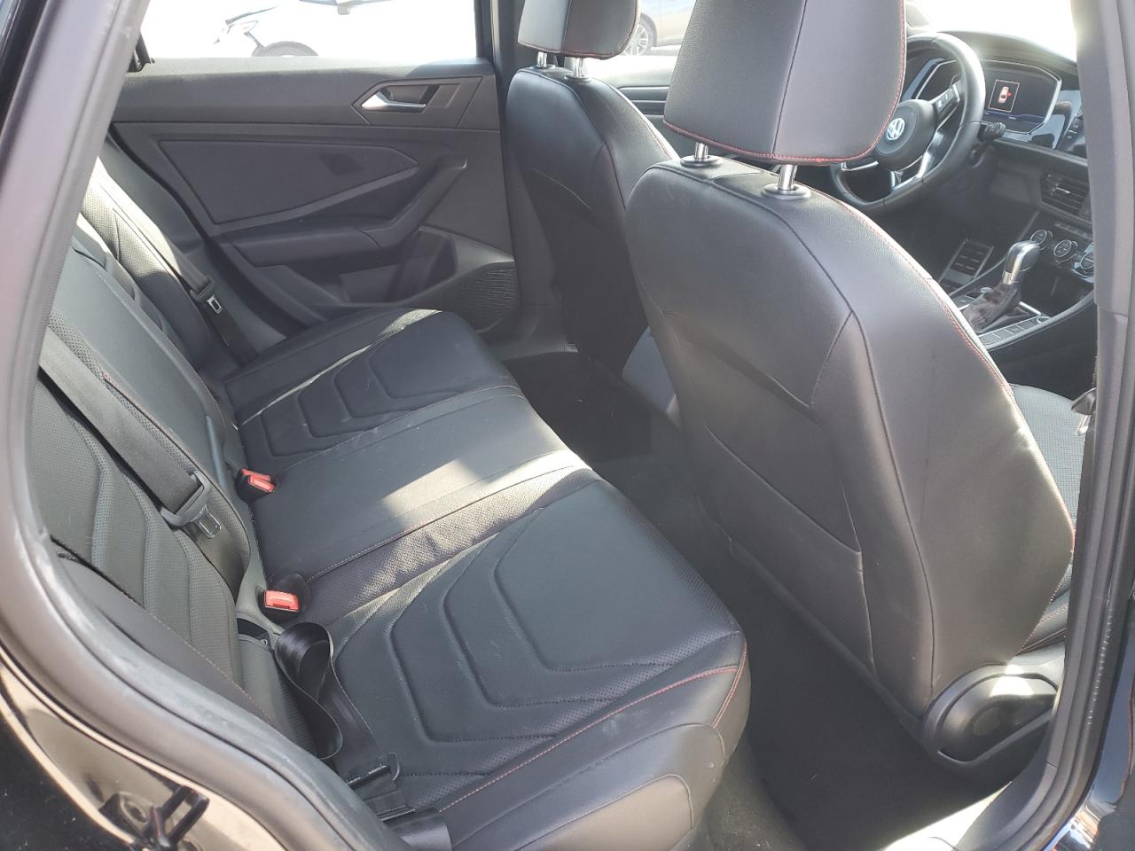 2019 Volkswagen Jetta - Image 11