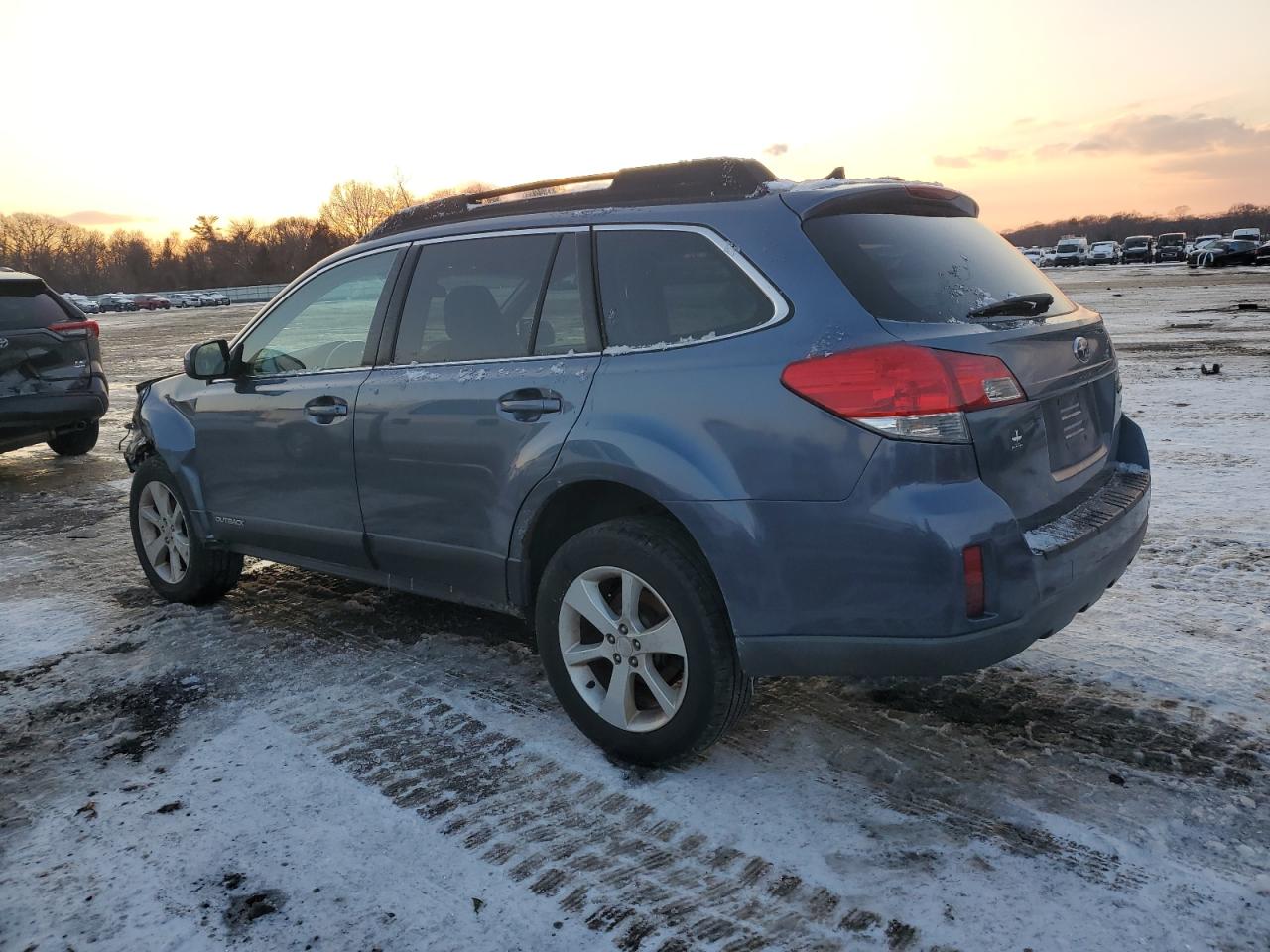2014 Subaru Outback - Image 2