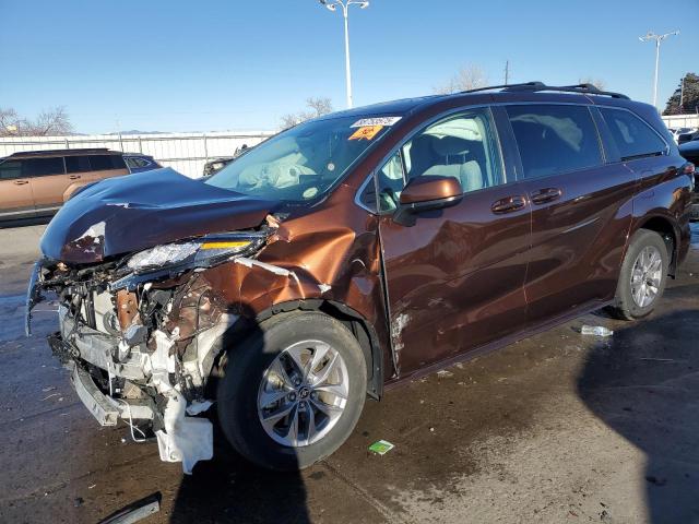 2022 Toyota Sienna Le