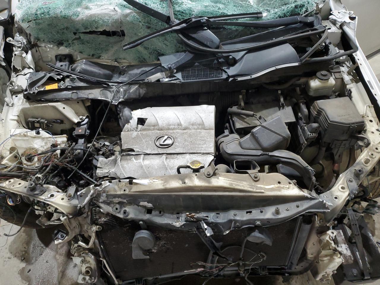 2010 Lexus RX - Image 14