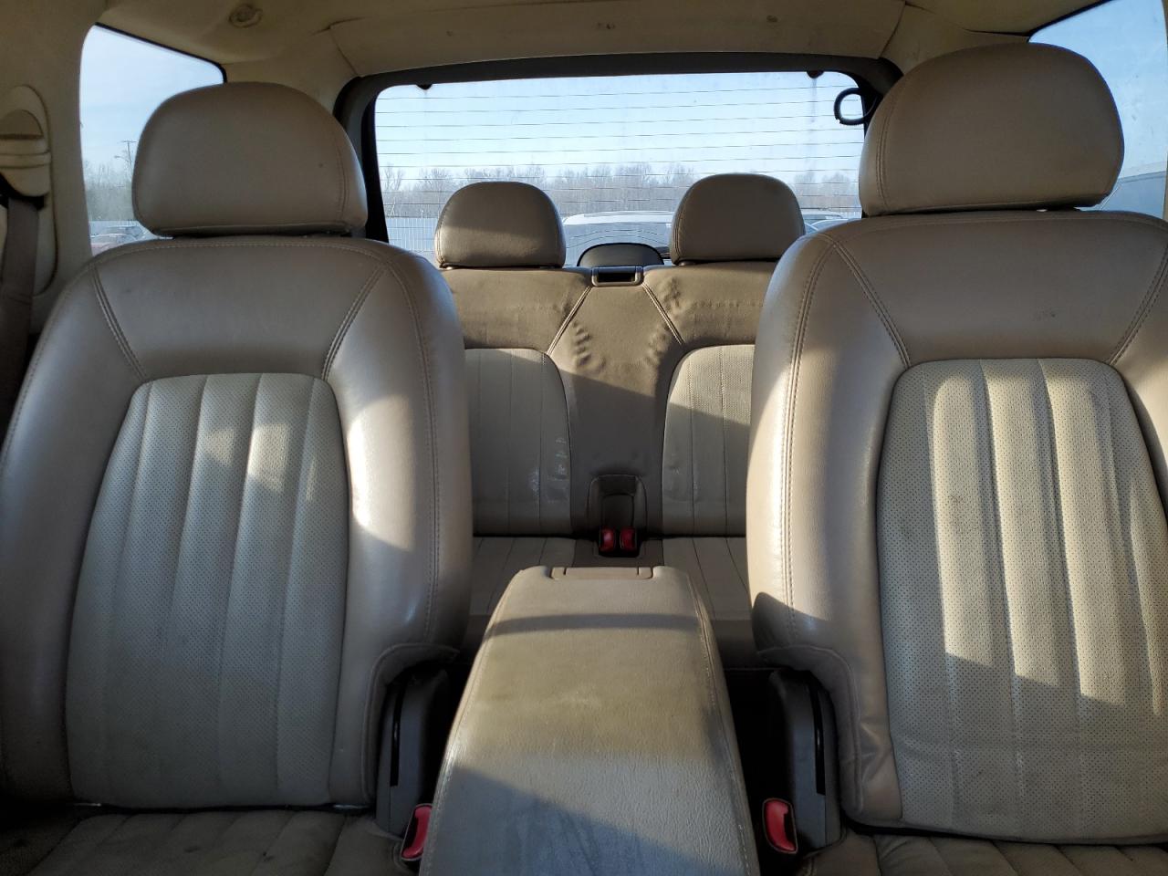 2004 Mercury Mountaineer - Image 10