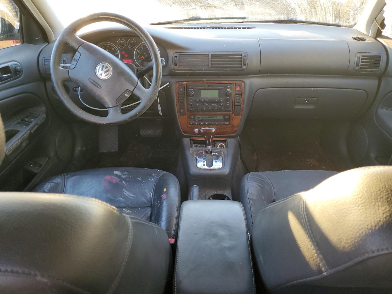 2004 Volkswagen Passat - Image 8