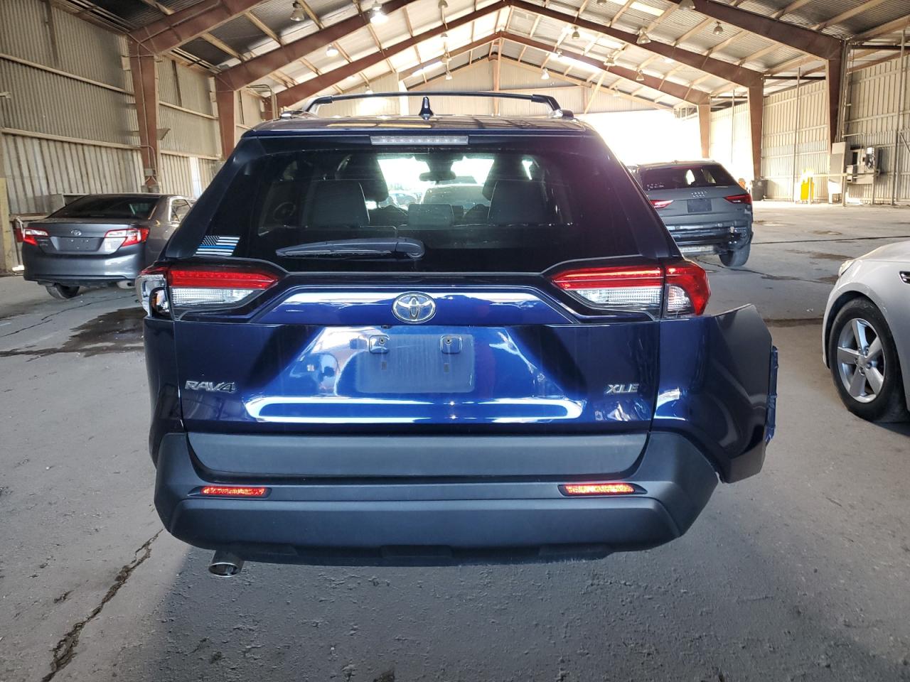 2019 Toyota RAV 4 - Image 6
