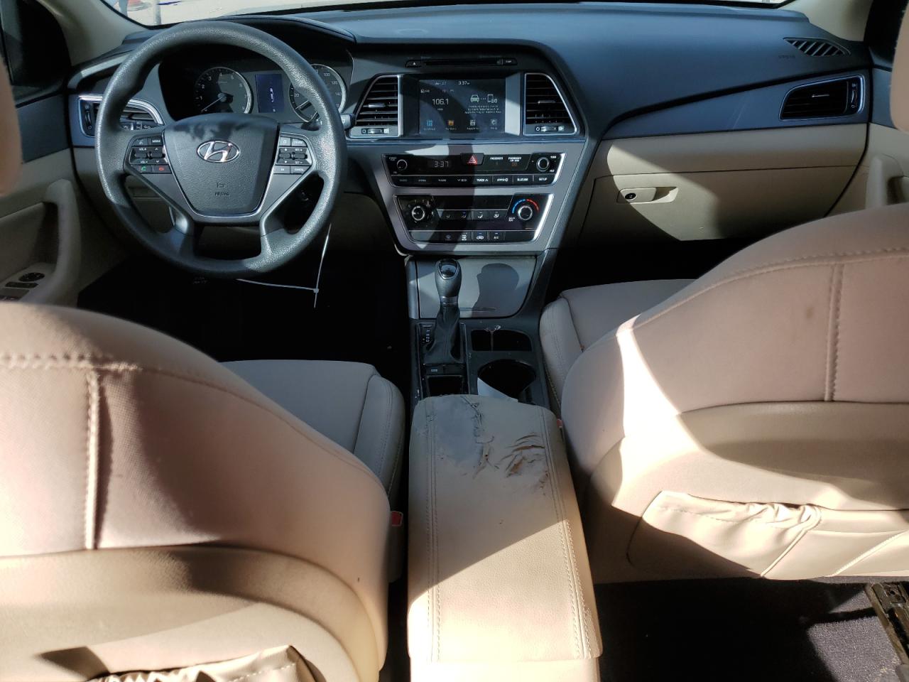 2016 Hyundai Sonata - Image 8