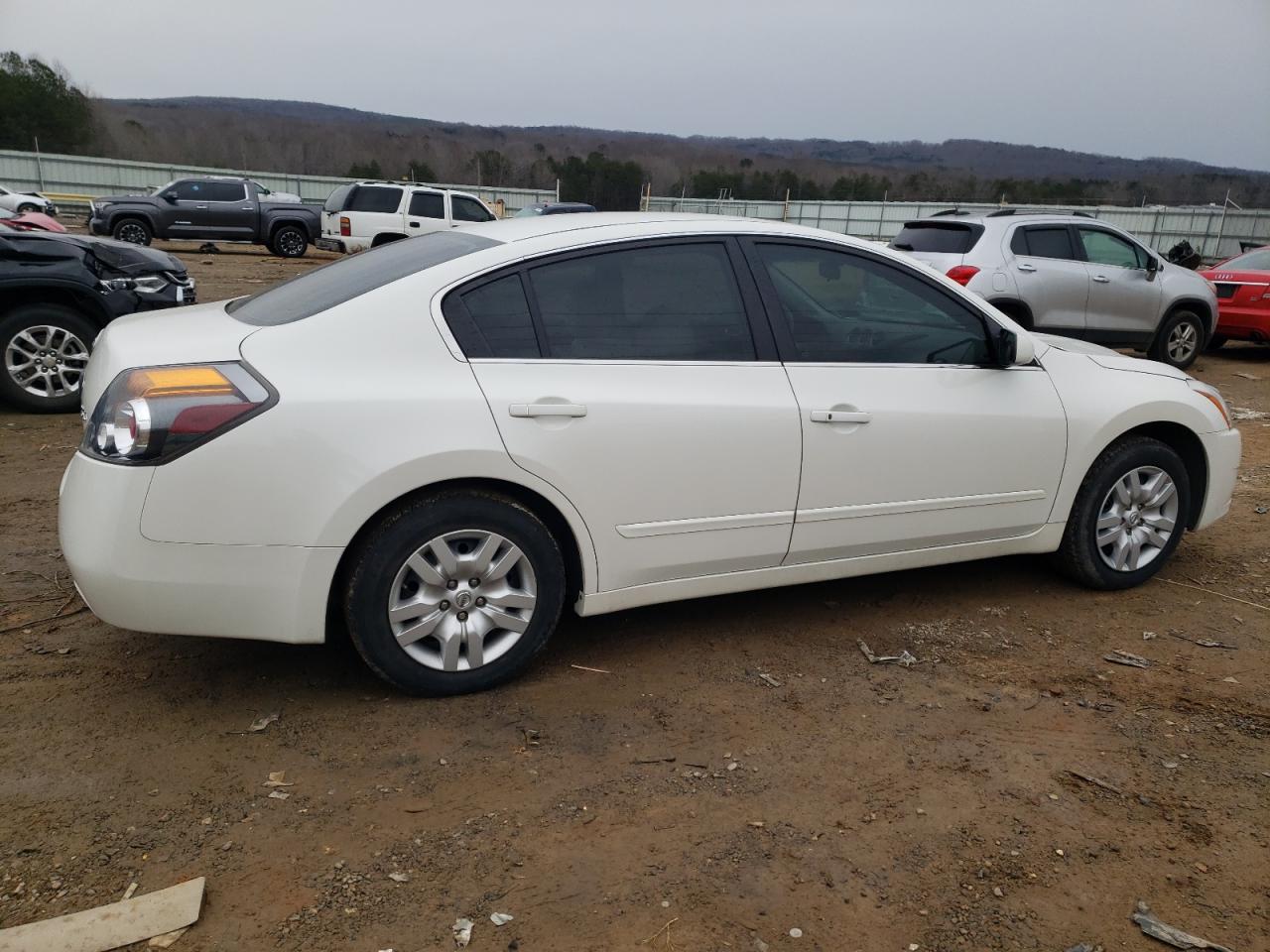 2012 Nissan Altima - Image 3