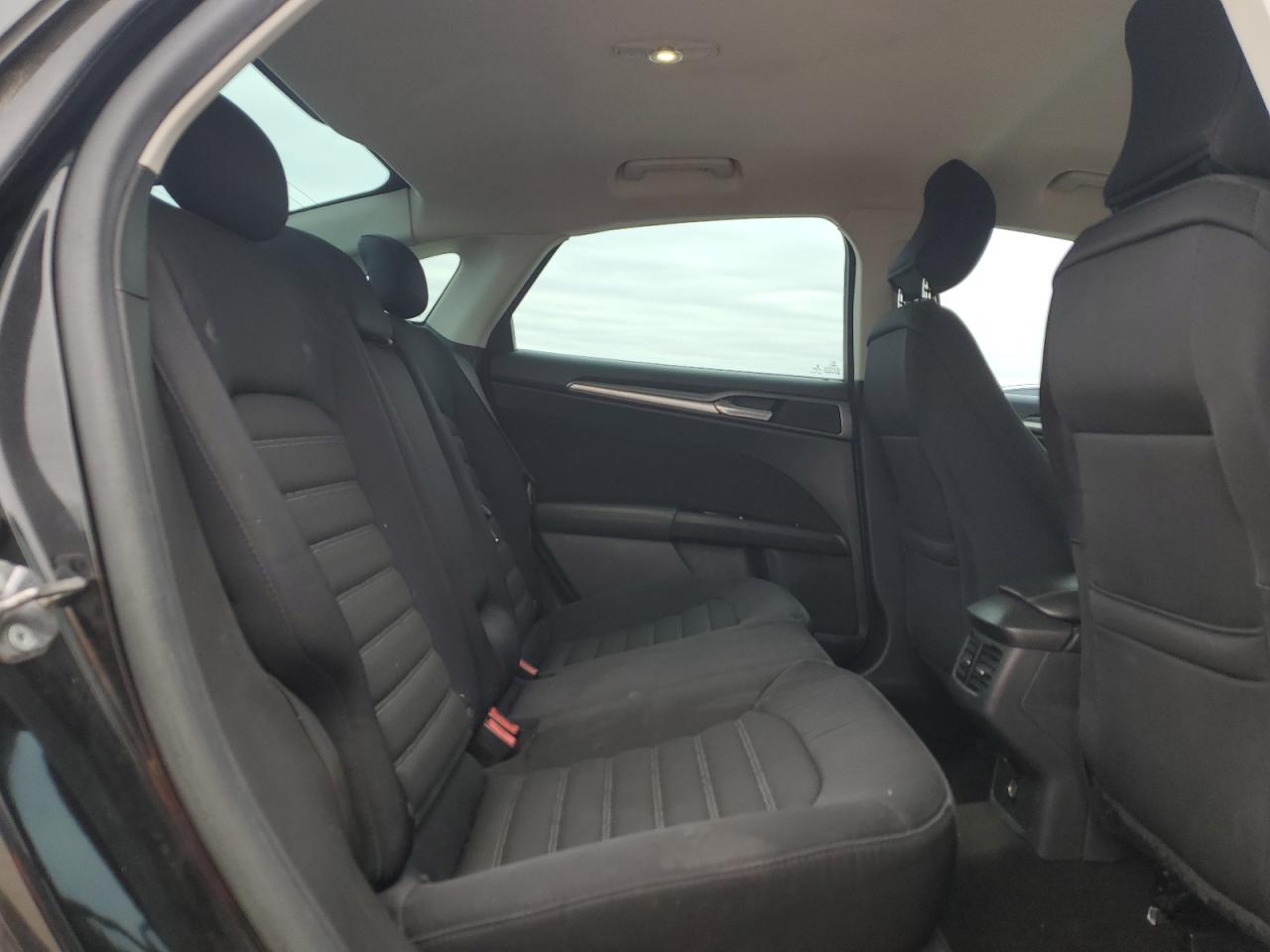 2015 Ford Fusion - Image 11