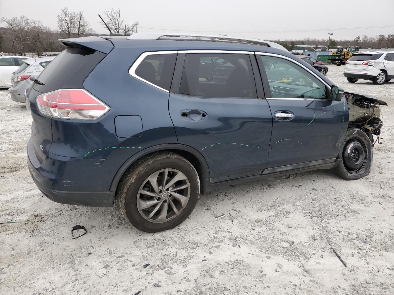 2015 Nissan Rogue - Image 3
