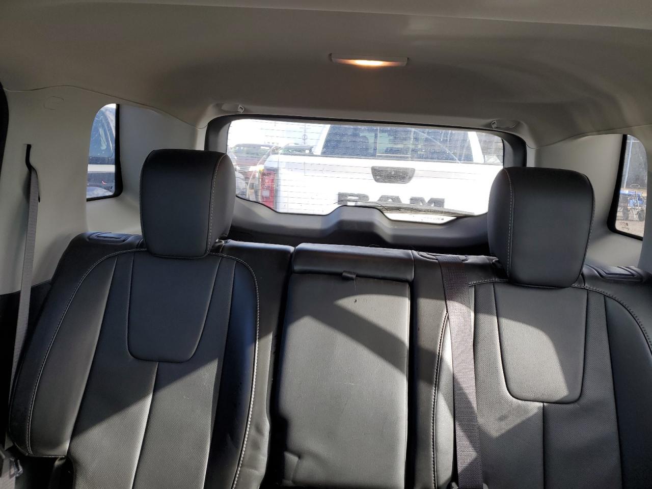 2017 GMC Terrain - Image 10
