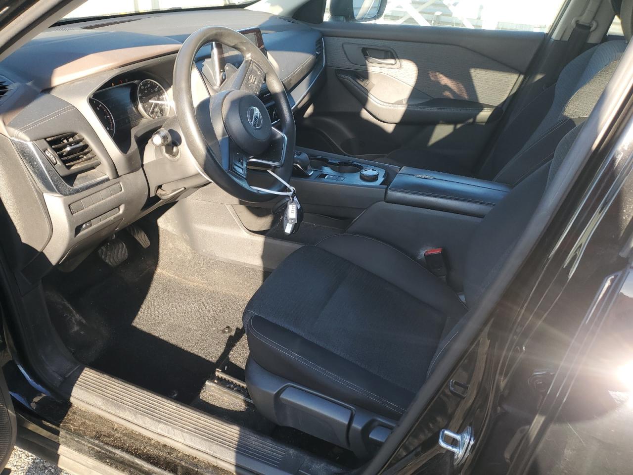 2021 Nissan Rogue - Image 7