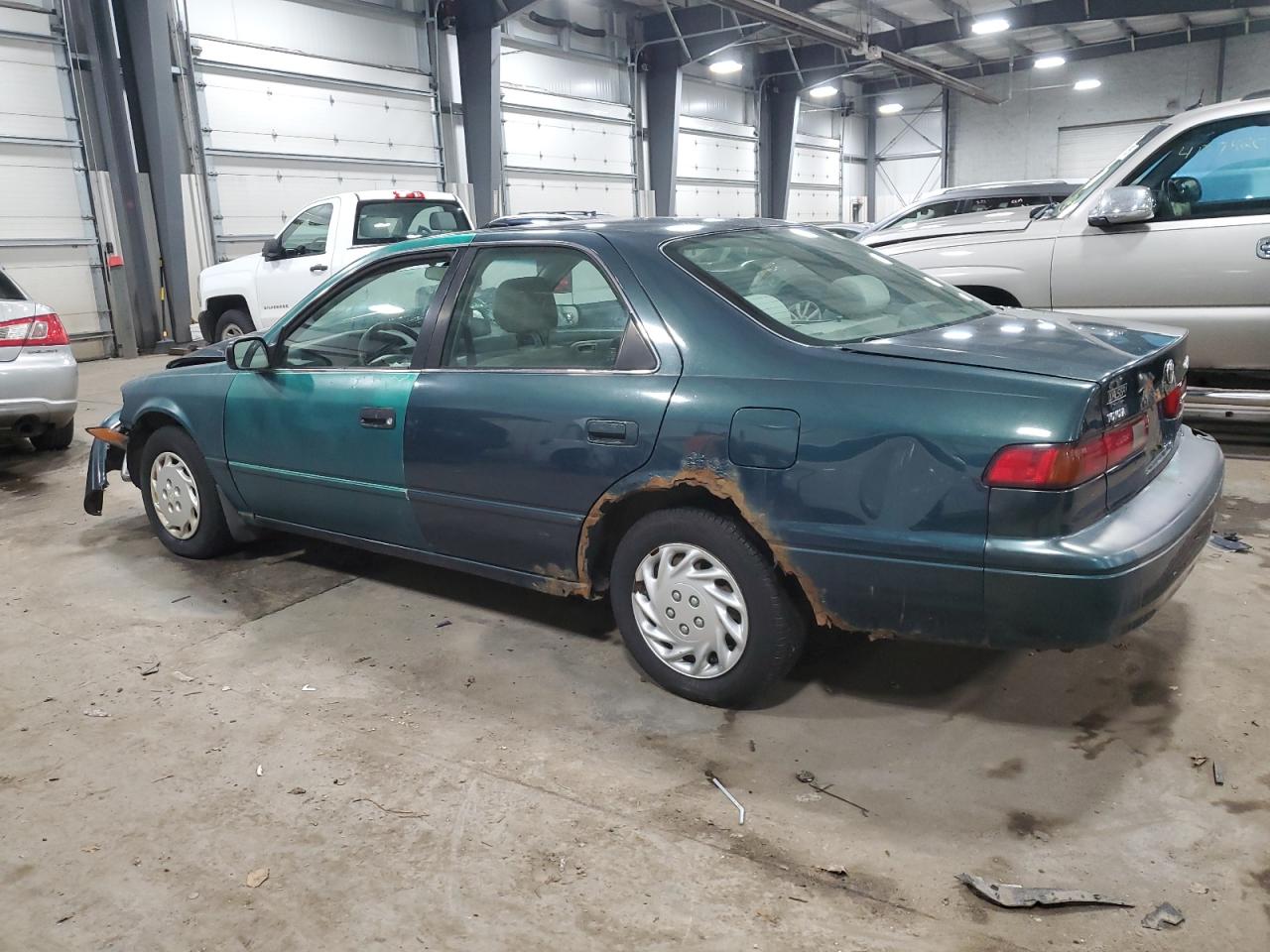 1998 Toyota Camry - Image 2
