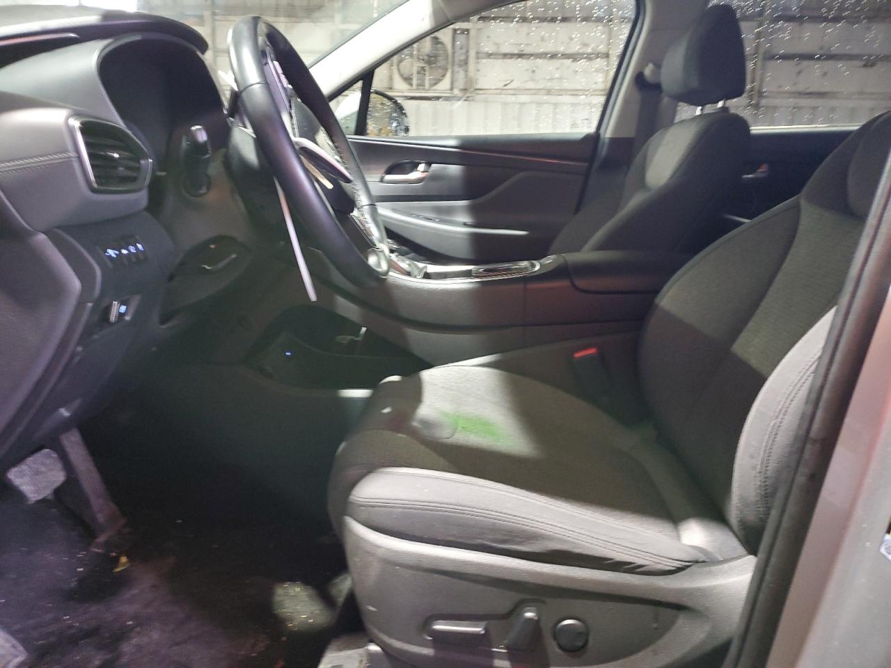 2023 Hyundai Santa Fe - Image 7