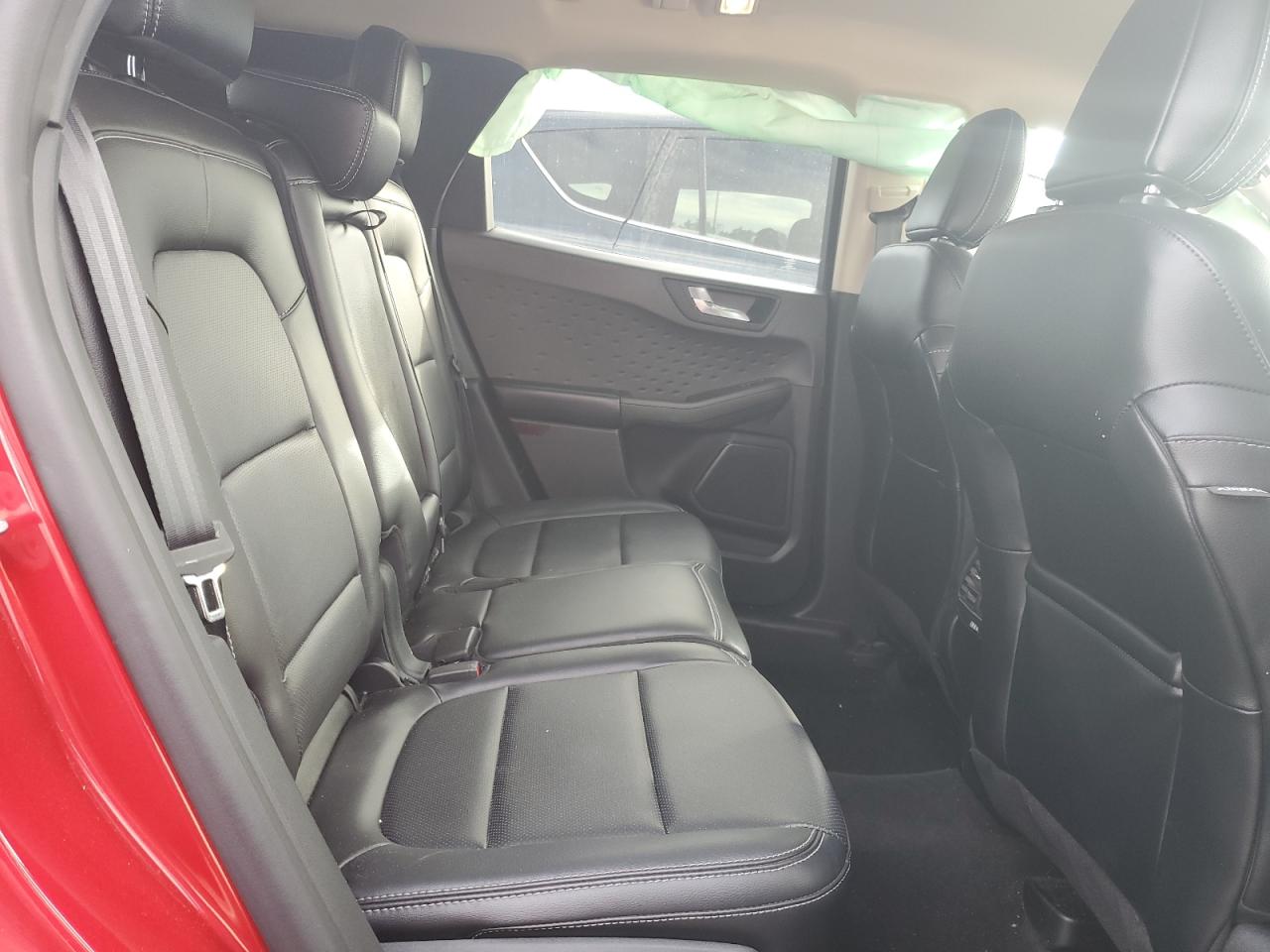 2020 Ford Escape - Image 11