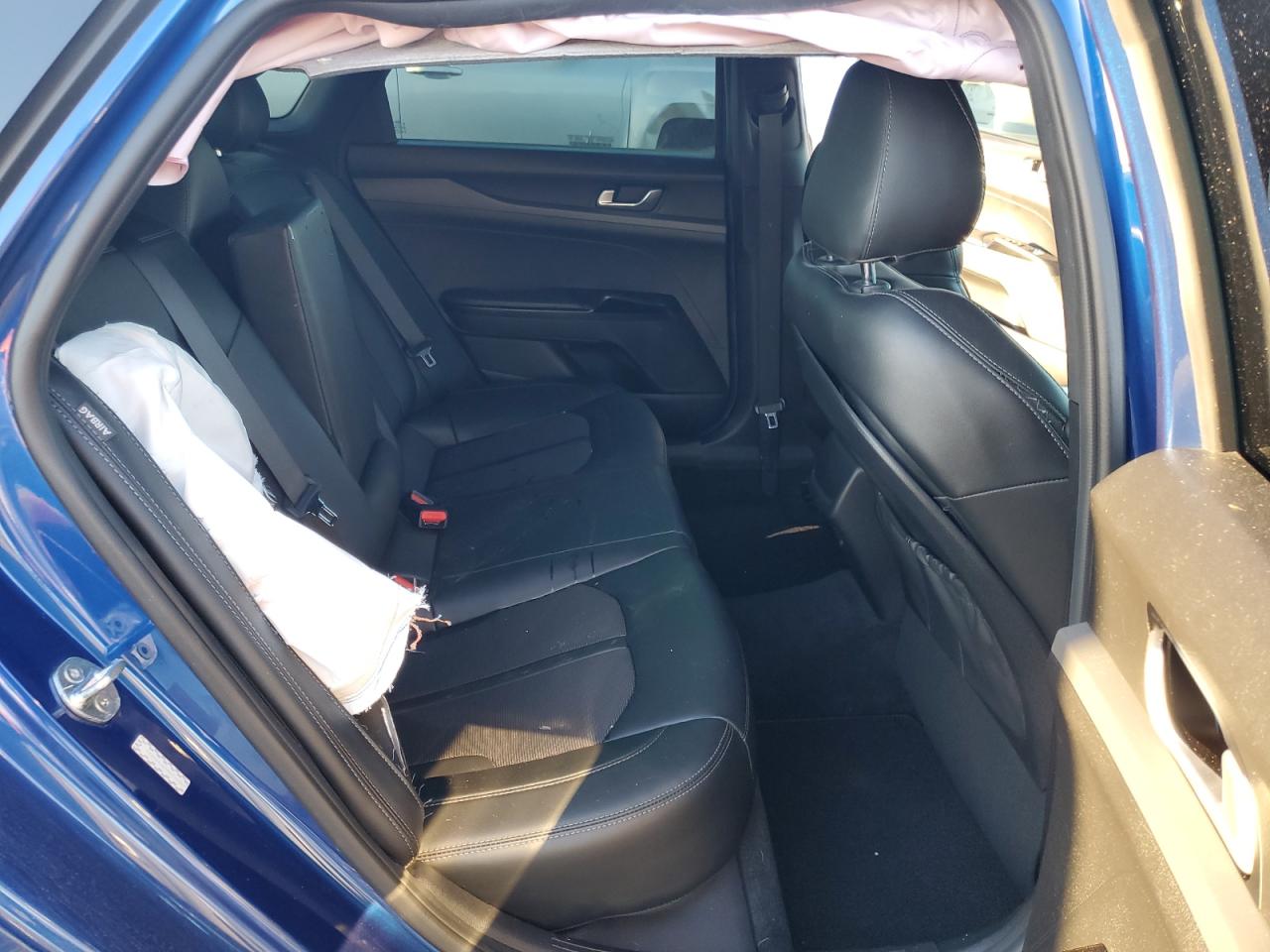 2021 Kia K5 - Image 10