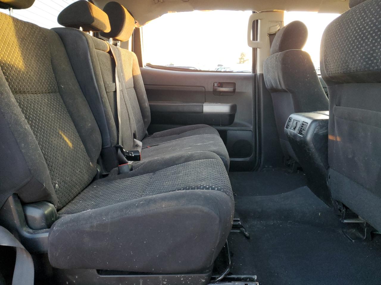 2012 Toyota Tundra - Image 10