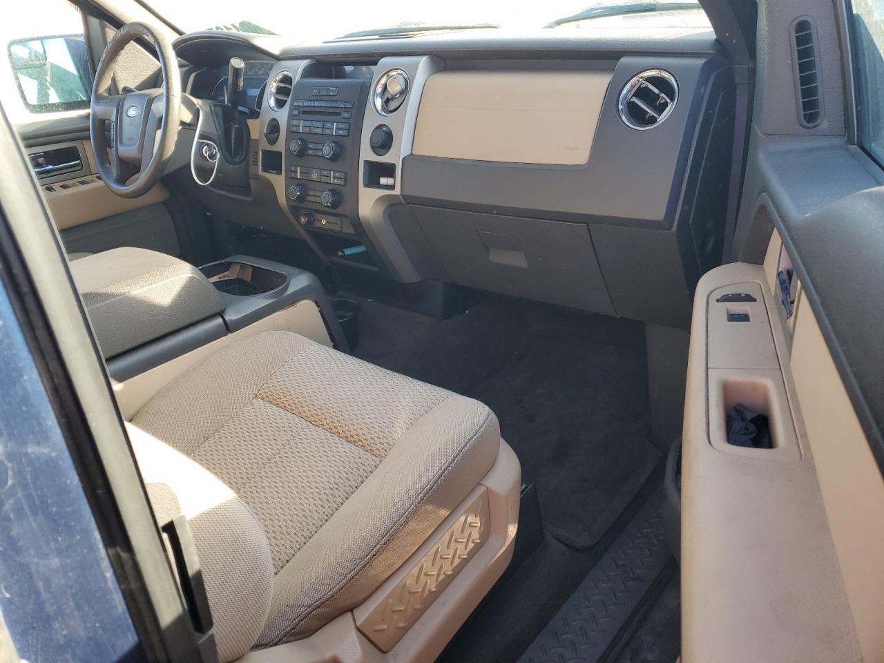 2011 Ford F-150 - Image 10