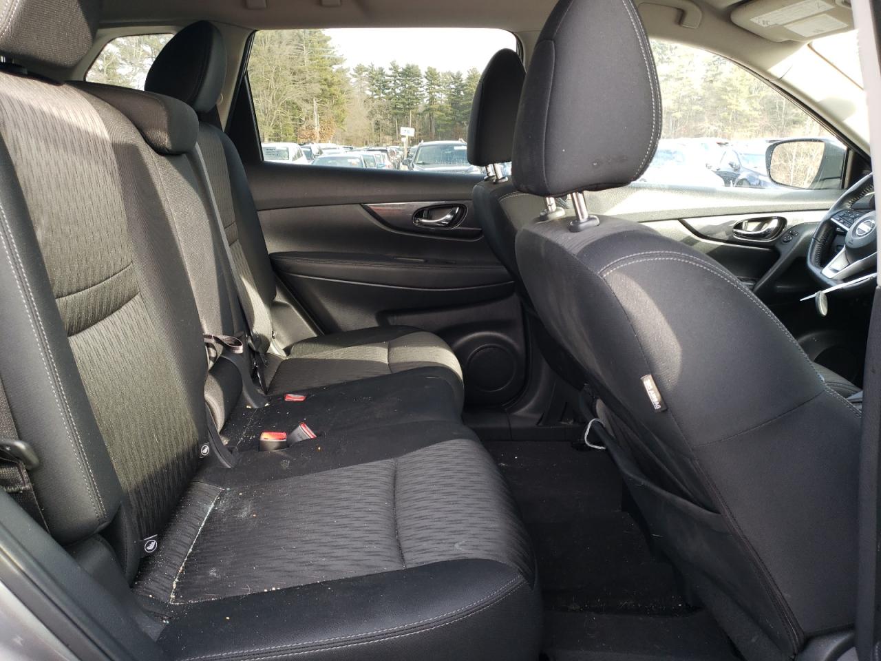 2018 Nissan Rogue - Image 11