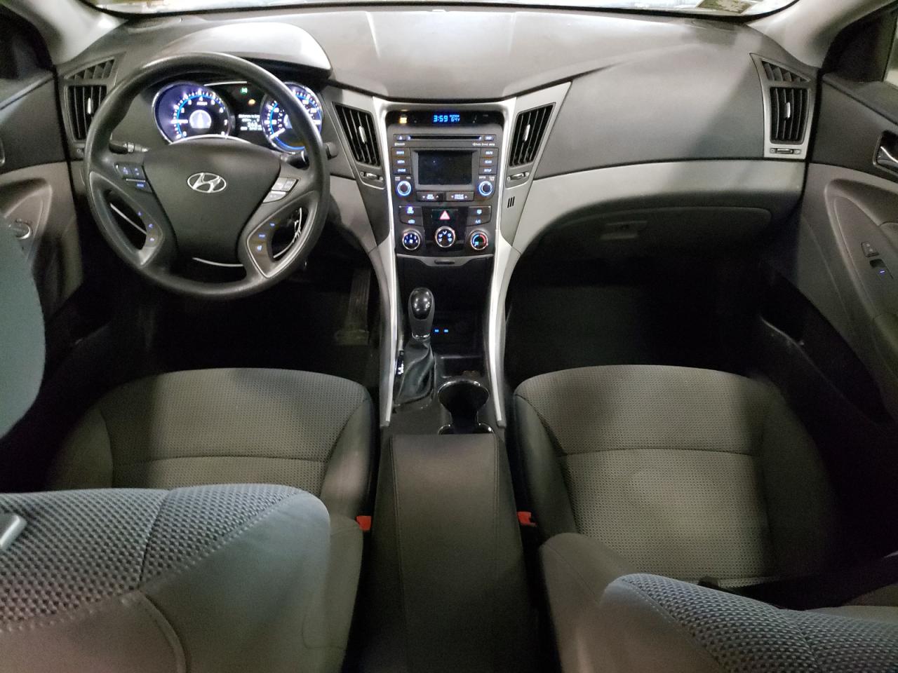 2014 Hyundai Sonata - Image 8