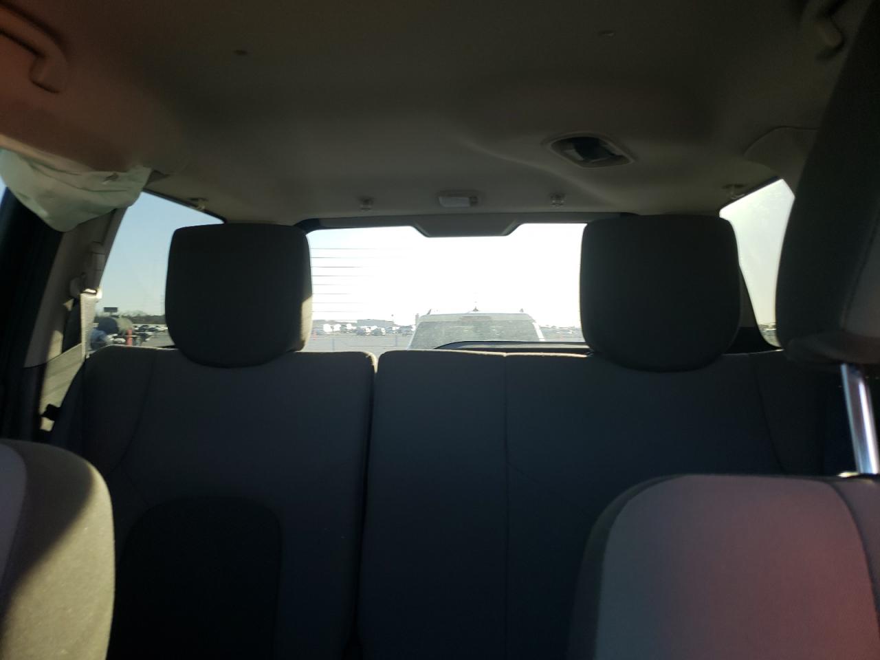 2015 Nissan XTerra - Image 10