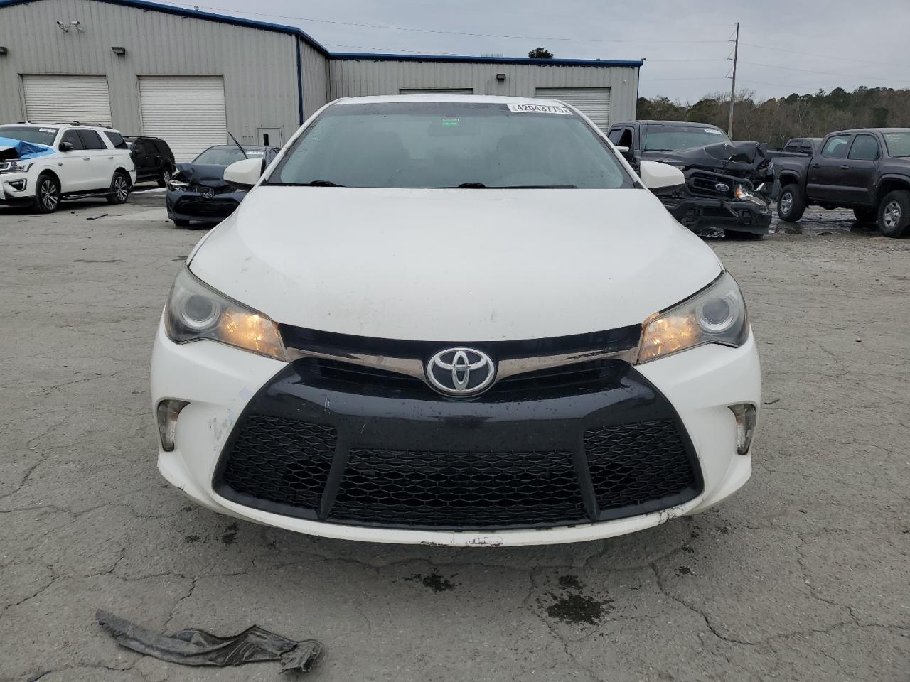 2015 Toyota Camry - Image 5
