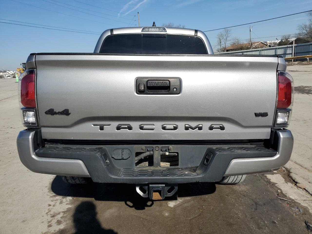 2020 Toyota Tacoma - Image 6