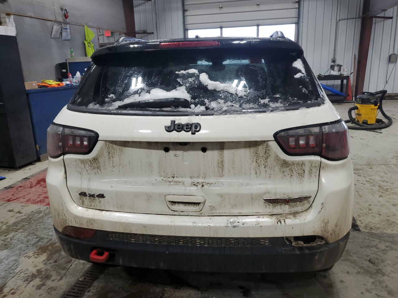 2019 Jeep Compass - Image 6