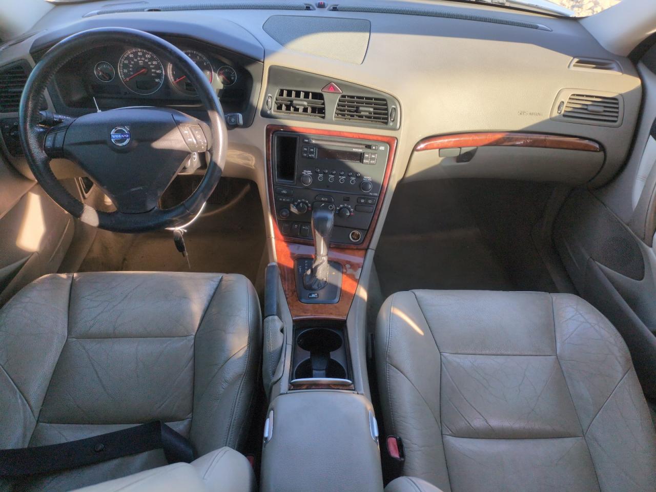 2005 Volvo S60 - Image 8