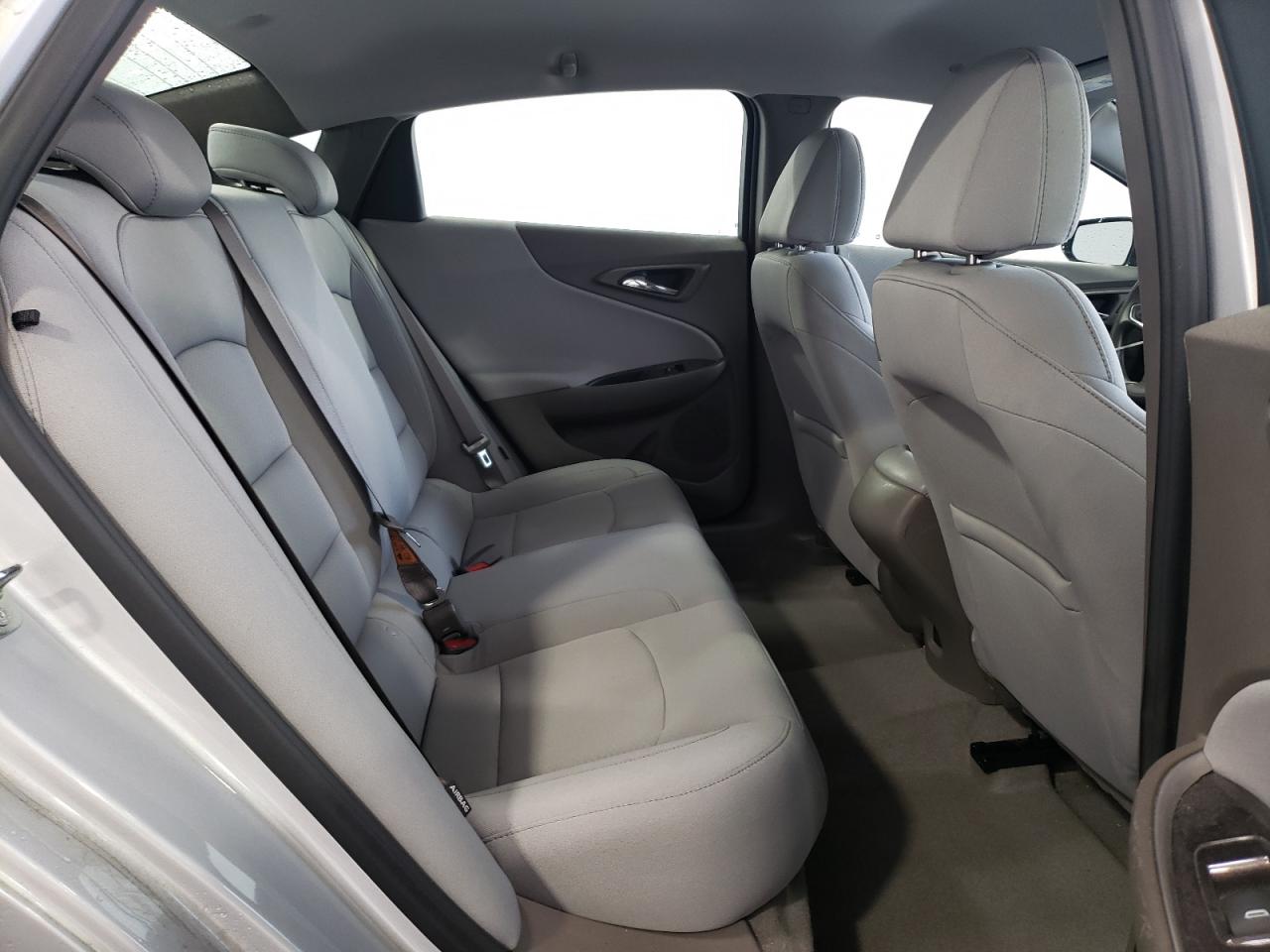 2020 Chevrolet Malibu - Image 10