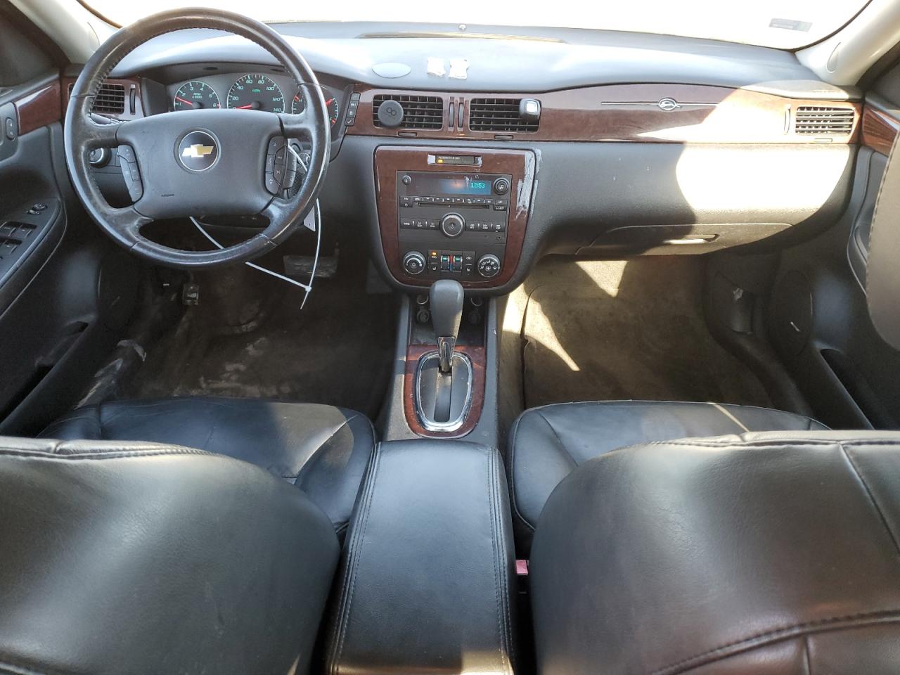 2011 Chevrolet Impala - Image 8
