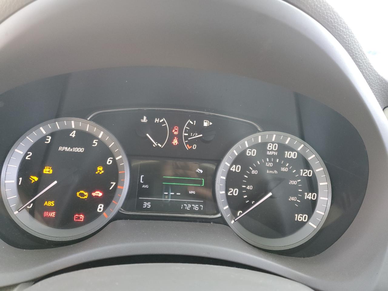2013 Nissan Sentra - Image 9