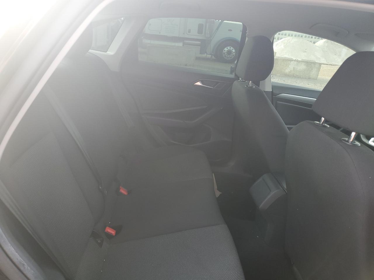2019 Volkswagen Jetta - Image 10