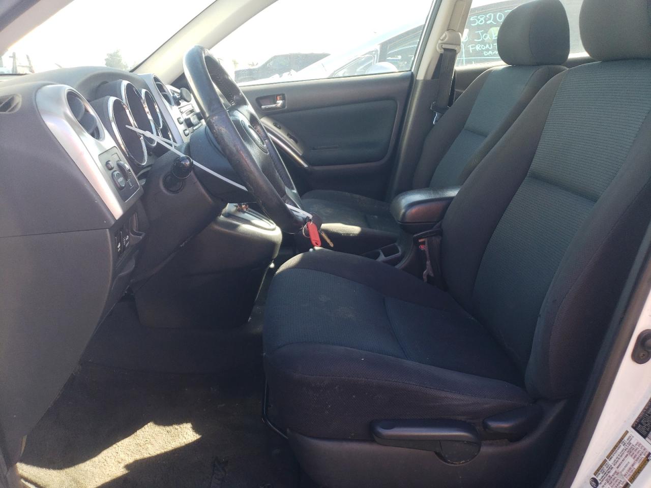 2005 Toyota Corolla Matrix Xr VIN: 2T1KR32E85C426220 Lot: 41647074