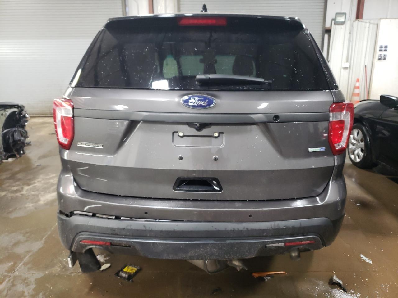 2016 Ford Explorer - Image 6