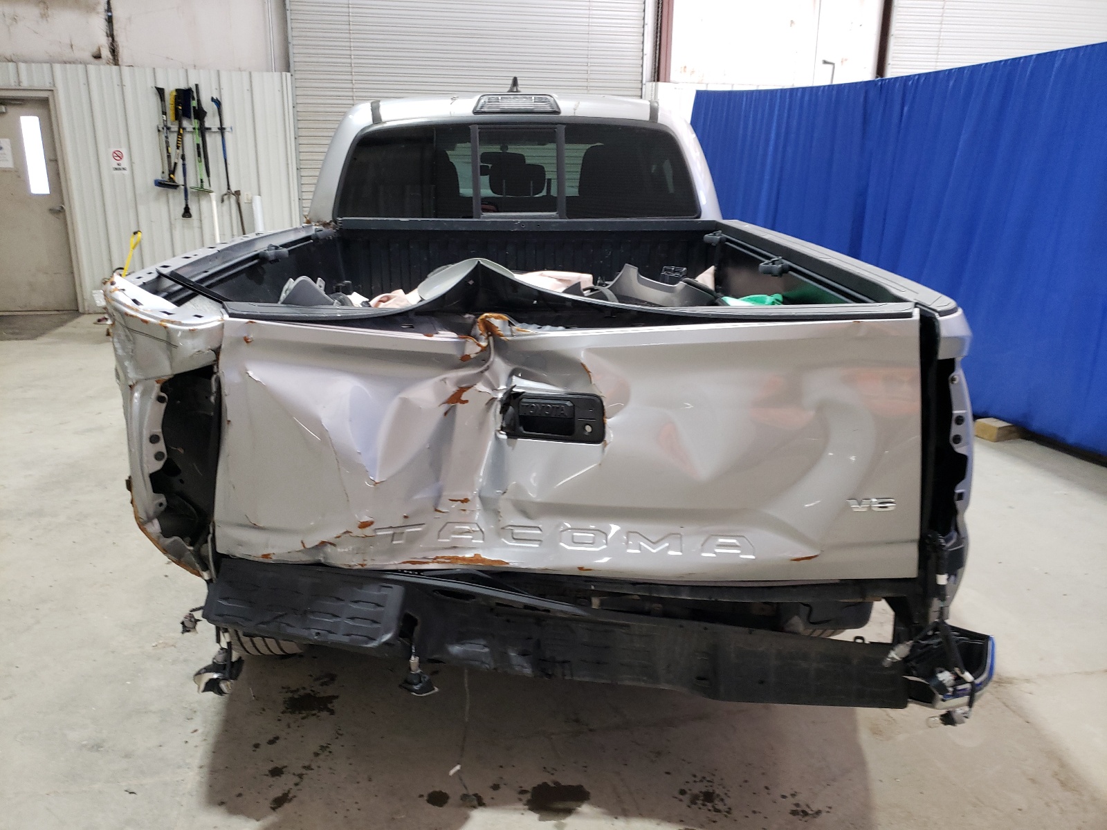 5TFBZ5DNXHX001774 2017 Toyota Tacoma Double Cab