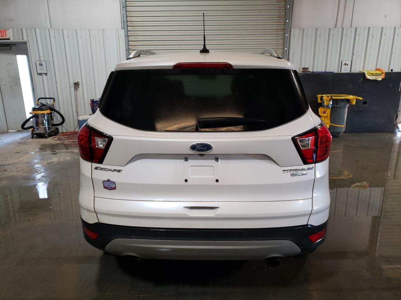 1FMCU9J91KUB57787 FORD ESCAPE 2019