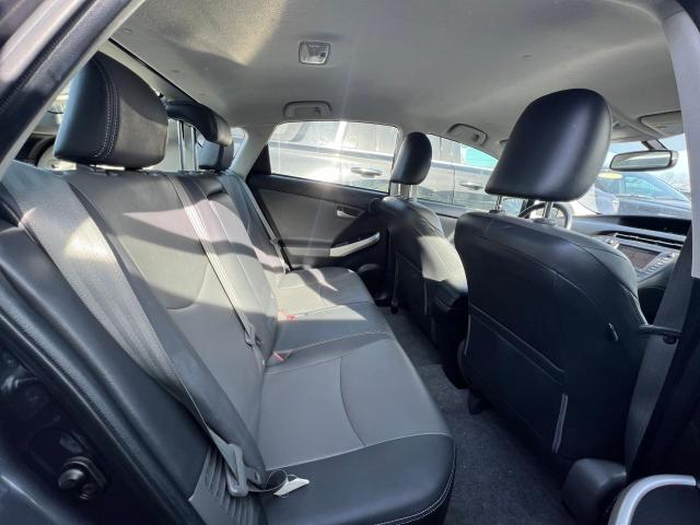 Хэтчбеки TOYOTA PRIUS 2012 Серый