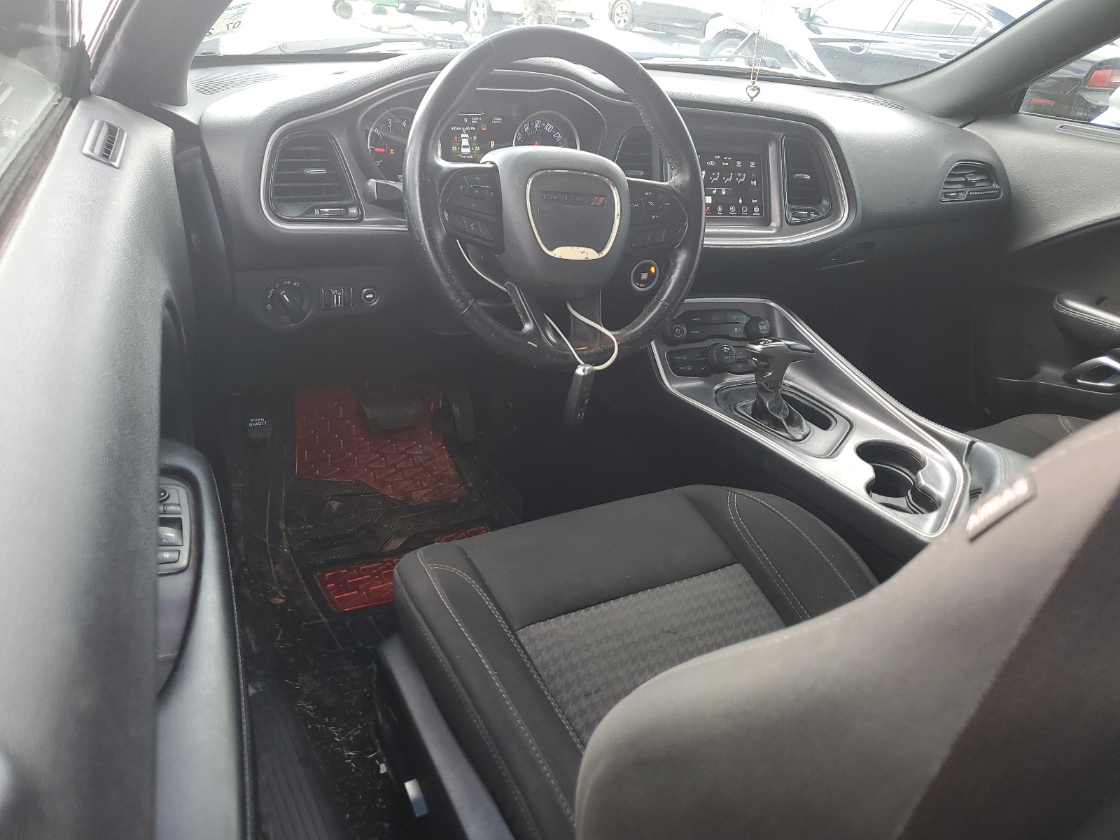 2C3CDZGG4KH752585 2019 Dodge Challenger Sxt