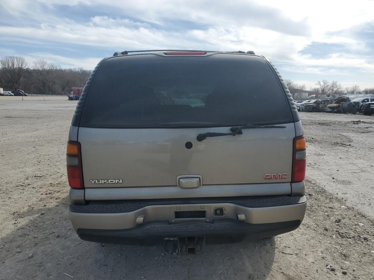 1GKEK63U83J263664 2003 GMC Yukon Denali