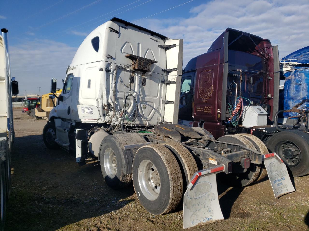 2016 Freightliner Cascadia 113 VIN: 1FUJGHDV8GLHM8441 Lot: 42703114