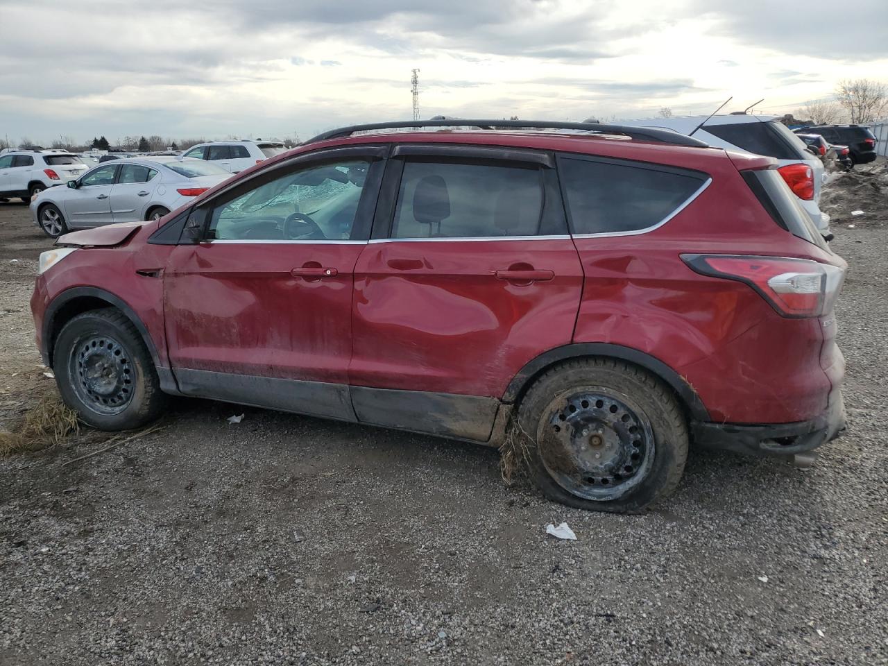 1FMCU9G95HUB33301 2017 FORD ESCAPE - Image 2