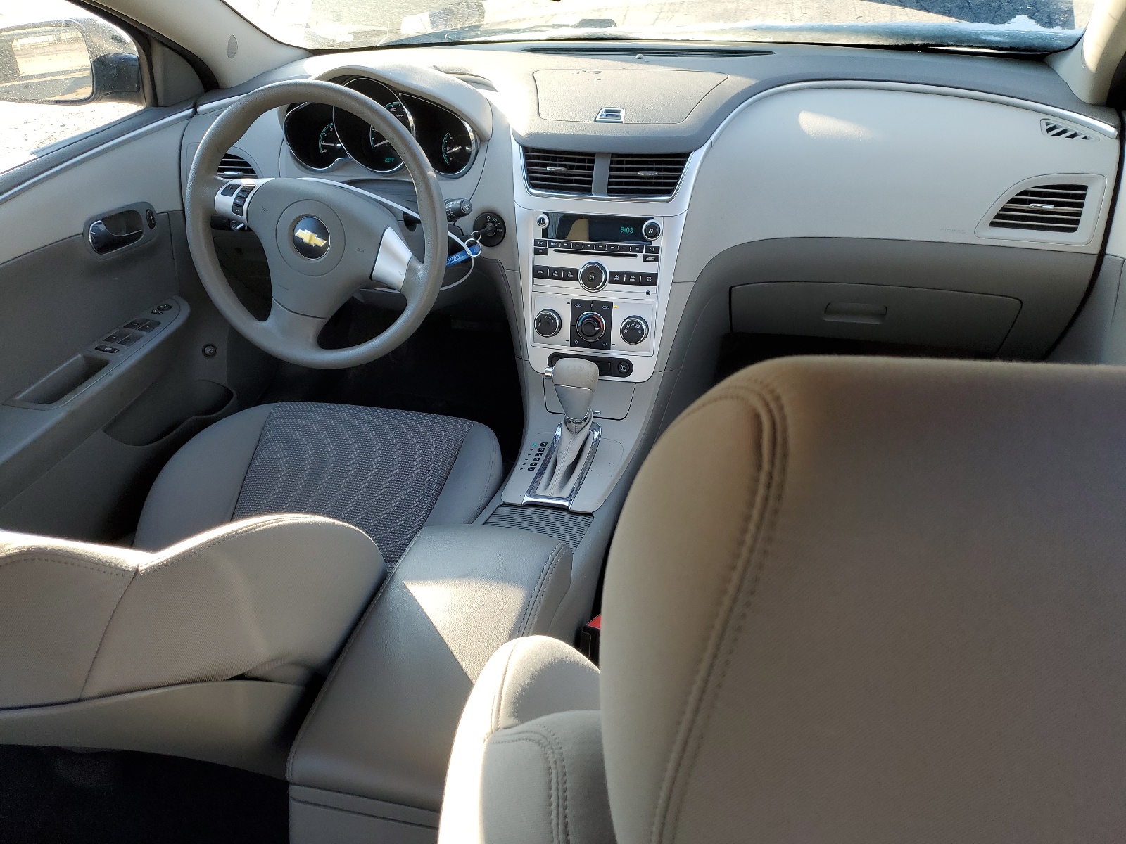 1G1ZB5EB2AF312000 2010 Chevrolet Malibu Ls