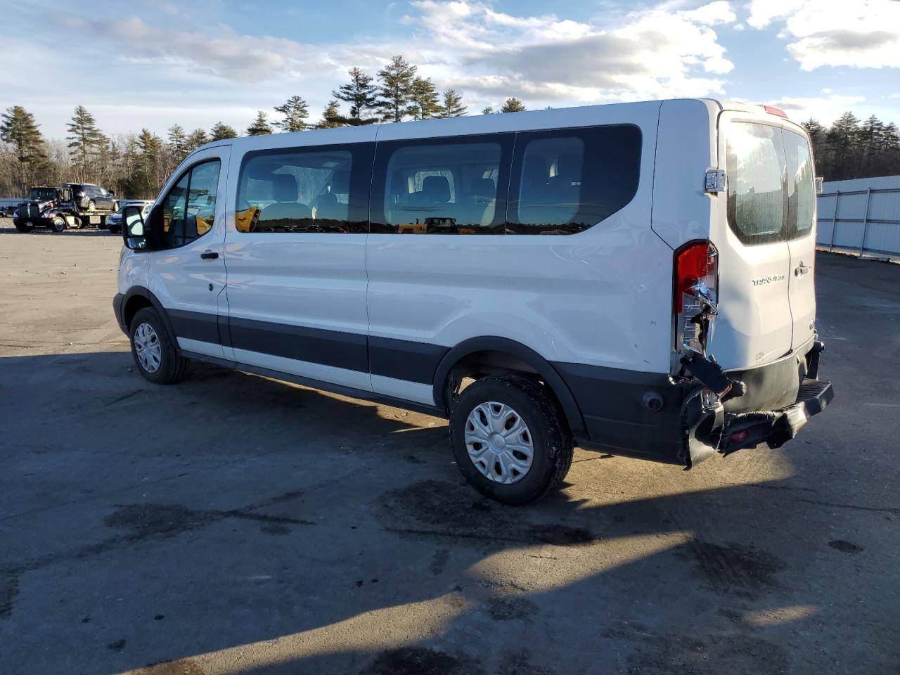 VIN 1FBZX2ZM8JKA56461 2018 FORD TRANSIT no.2