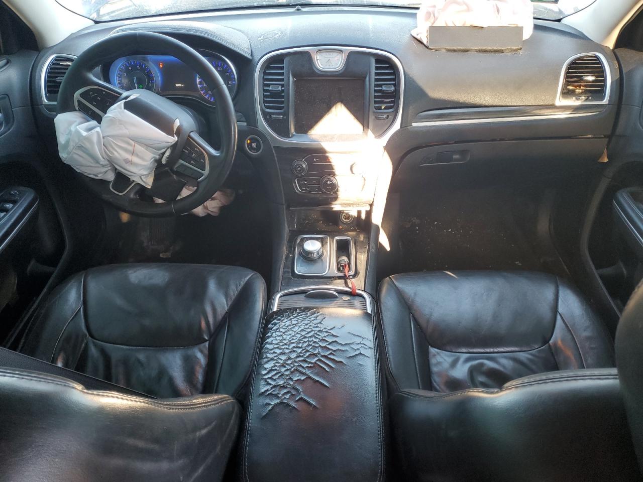 2015 Chrysler 300 Limited VIN: 2C3CCAAG5FH930619 Lot: 42982424