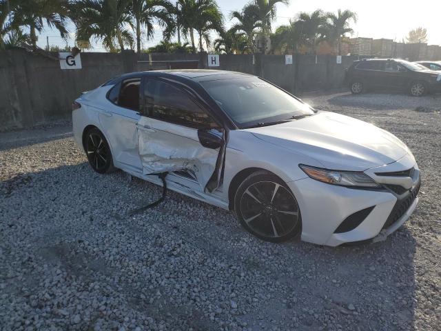  TOYOTA CAMRY 2019 Белый