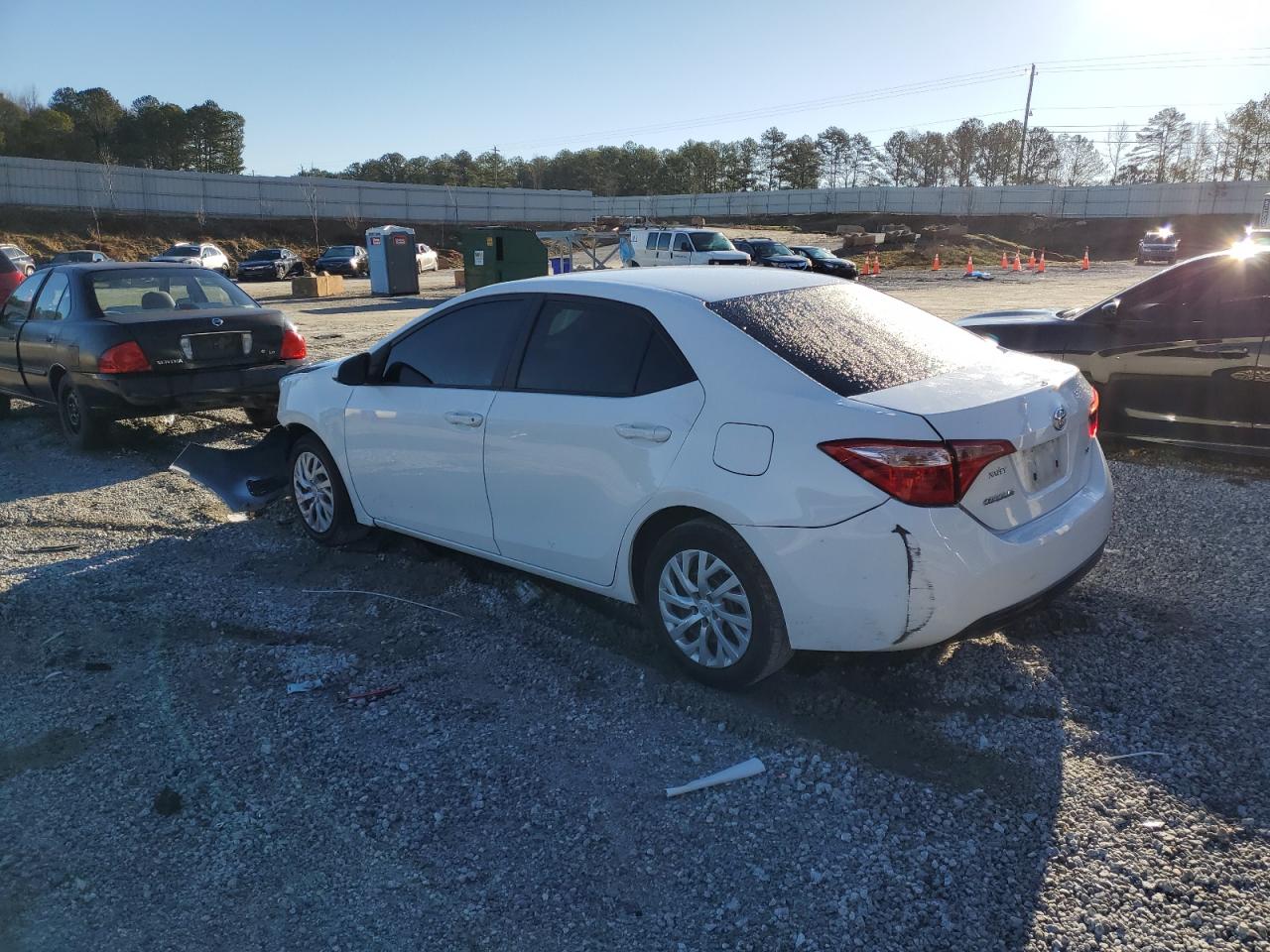 2018 Toyota Corolla L VIN: 5YFBURHE4JP848133 Lot: 42667864